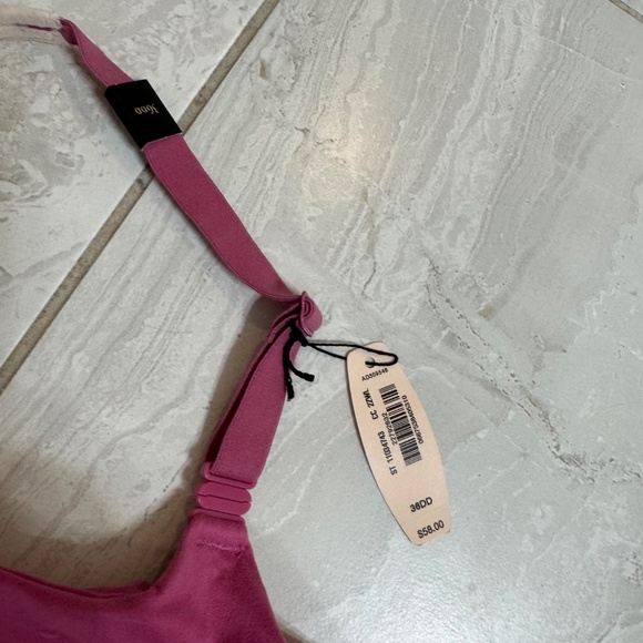 NWT Victoria’s Secret Bra – Body By Victoria Lined Perfect Coverage 36DD - Picture 4 of 5